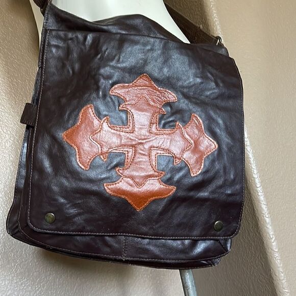 Brown leather crossbody messenger bag with orange cross - Picture 2 of 13